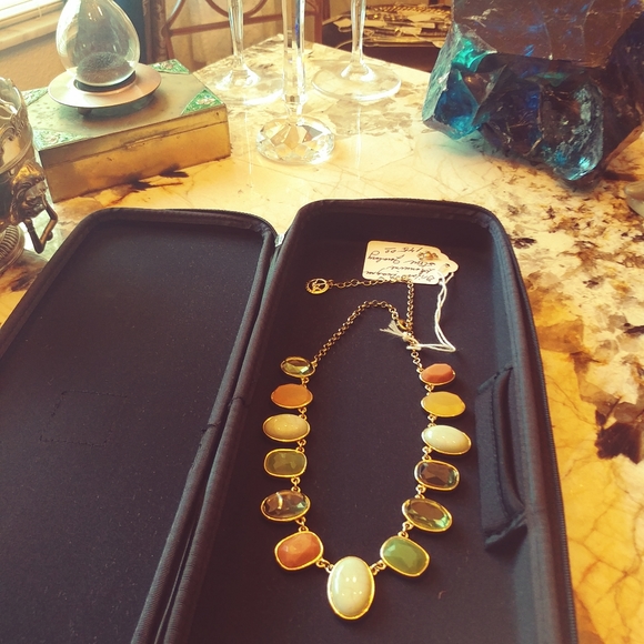 Trifari Designer Necklace with Semi-Precious Stone - Picture 3 of 4